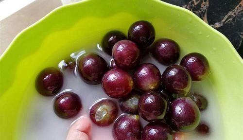 大眼|为生“大眼宝宝”，怀孕期间狂吃葡萄，孩子出生后宝妈扎心了