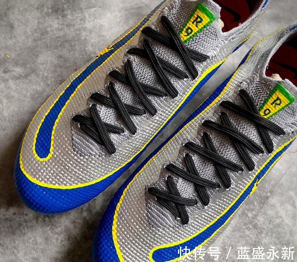 足球俱乐部 Pete郑为磐田喜悦前锋打造定制Nike Mercurial足球鞋！