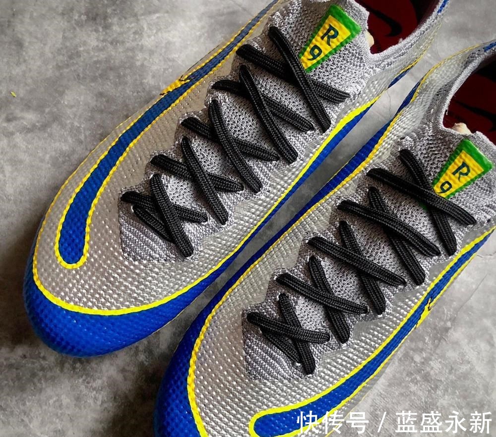 足球俱乐部 Pete郑为磐田喜悦前锋打造定制Nike Mercurial足球鞋!