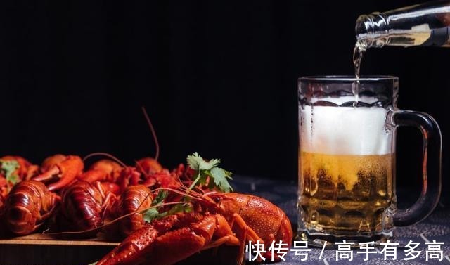 痛风|有痛风,能吃豆腐吗医生送你1条饮食口诀,让尿酸降得又快又好