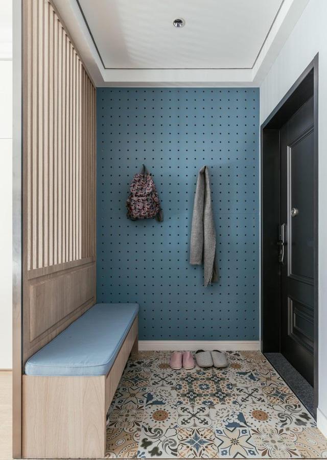 收纳|舍弃“客厅”,不买沙发,进门加隔断,这么装实用极了,晒晒全屋