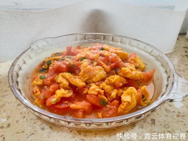 翻炒均匀|《中餐厅》林大厨的番茄炒蛋上热搜,是该先放番茄,还是先放蛋