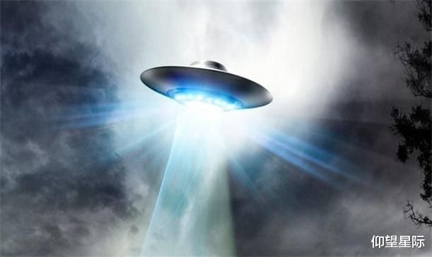 宇航局 长达40公里有人在月球照片中发现“异常结构”,是100的证据吗