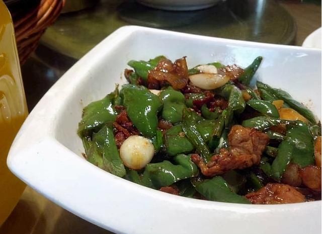 关键|炒猪肉秘诀：想要肉不柴，香嫩又可口，关键在于先放盐还是后放盐