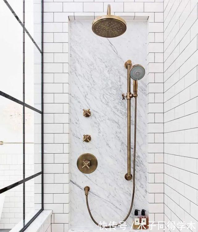 淋浴房|真闹心!卫生间这1㎡没装好,洗澡都洗不痛快