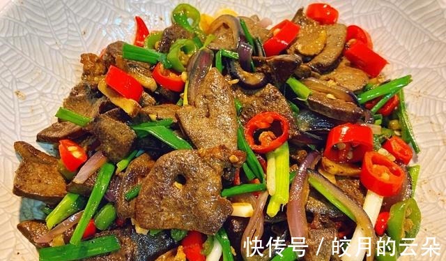 好吃到停不下来的三道菜肴推荐香煎豆腐,青瓜炒火腿,爆炒猪肝!