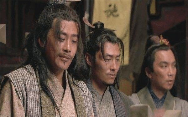 林冲|为何阮氏三雄与林冲关系不好?只因林冲来到梁山,做了此事