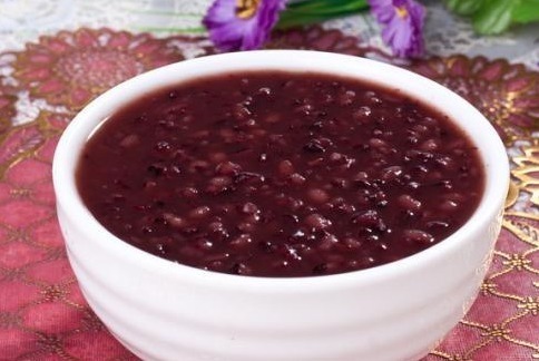 体内湿气|花生和它一起煮，气血足了，体内湿气一扫而光，子宫更干净