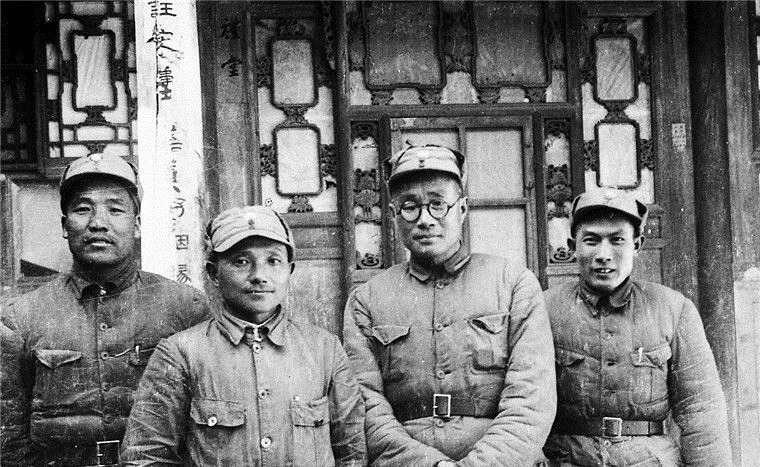 墨迹#战神刘伯承书法手迹太惊艳,笔墨瘦朗粗短,网友赞深得赵孟风范