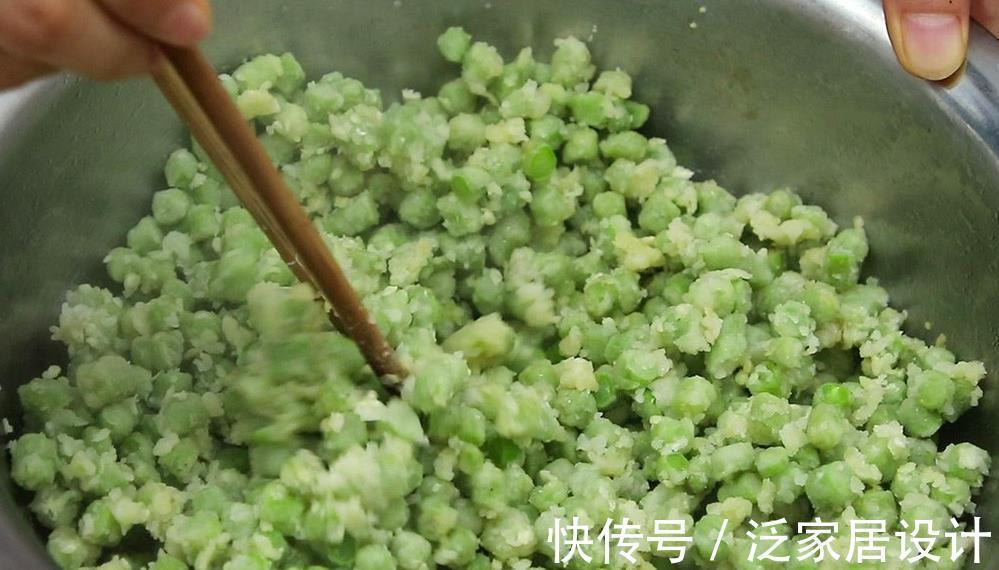蒸豆角|豆角粒打入一个鸡蛋，厨师长教你蒸豆角技巧，不粘连不坨块又清脆