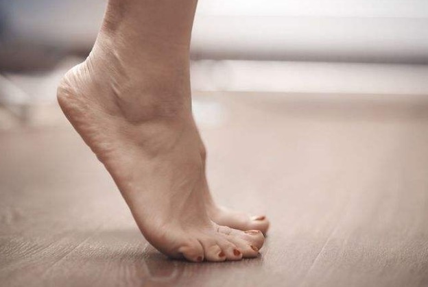 慢跑|每天踮脚尖5分钟,等于2小时慢跑!但多数人都没“踮”对!