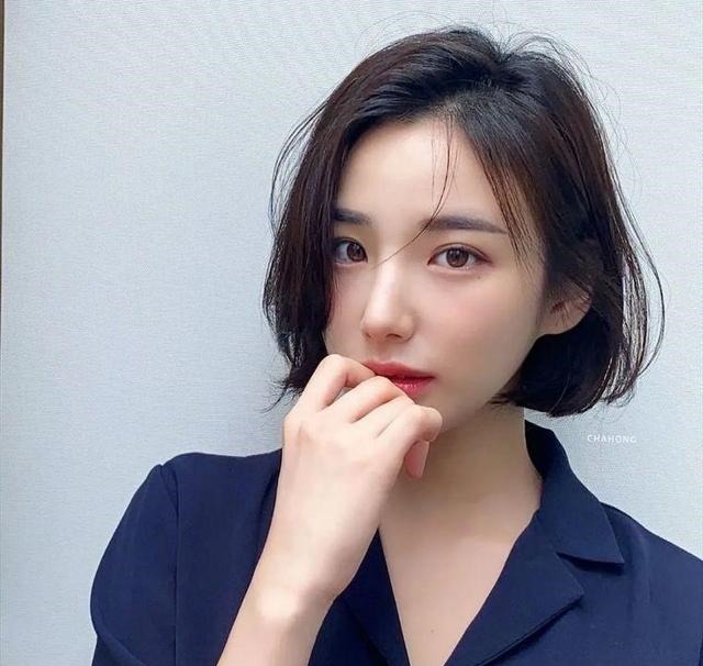 波波 2021人气波波头发型盘点,短发女生一定要尝试下!