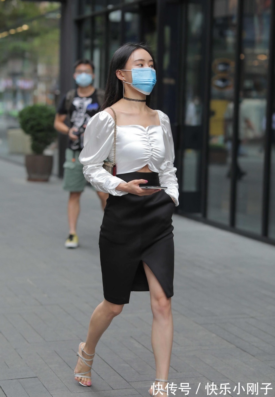 气质|非常漂亮的北方妹子，她的气质非常优雅，风格非常舒适简单