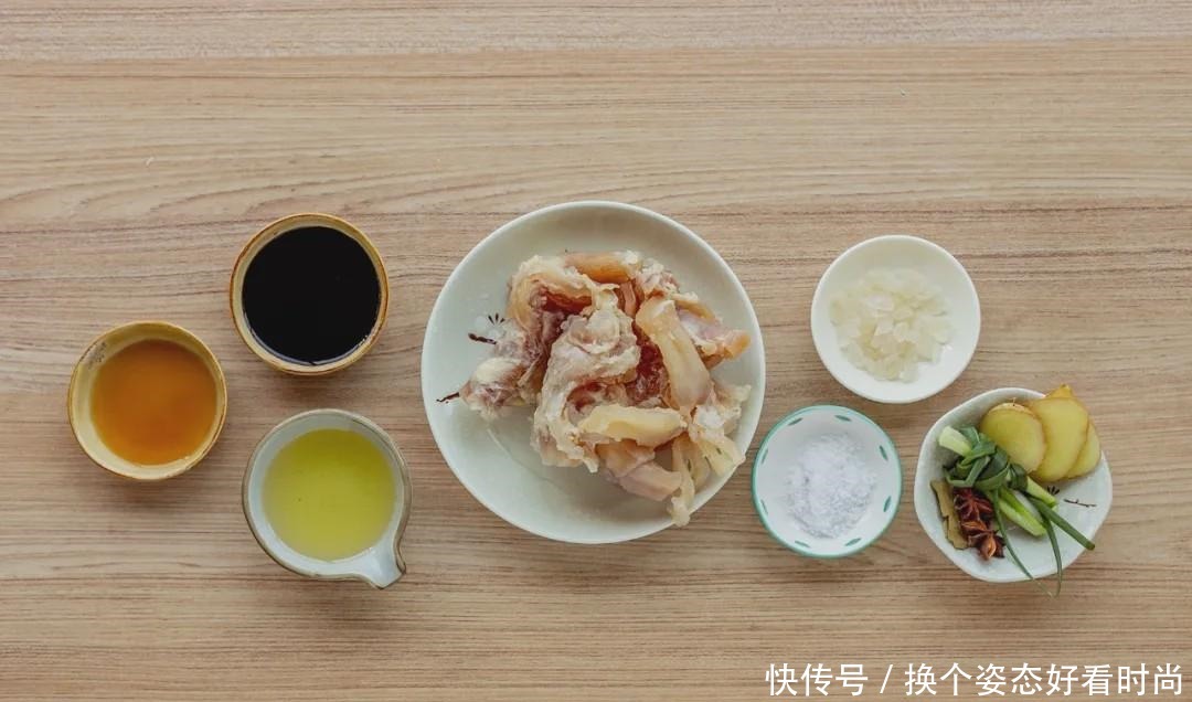 香绝|秒杀餐馆的好方子!上锅一焖香绝了,软糯超下饭!