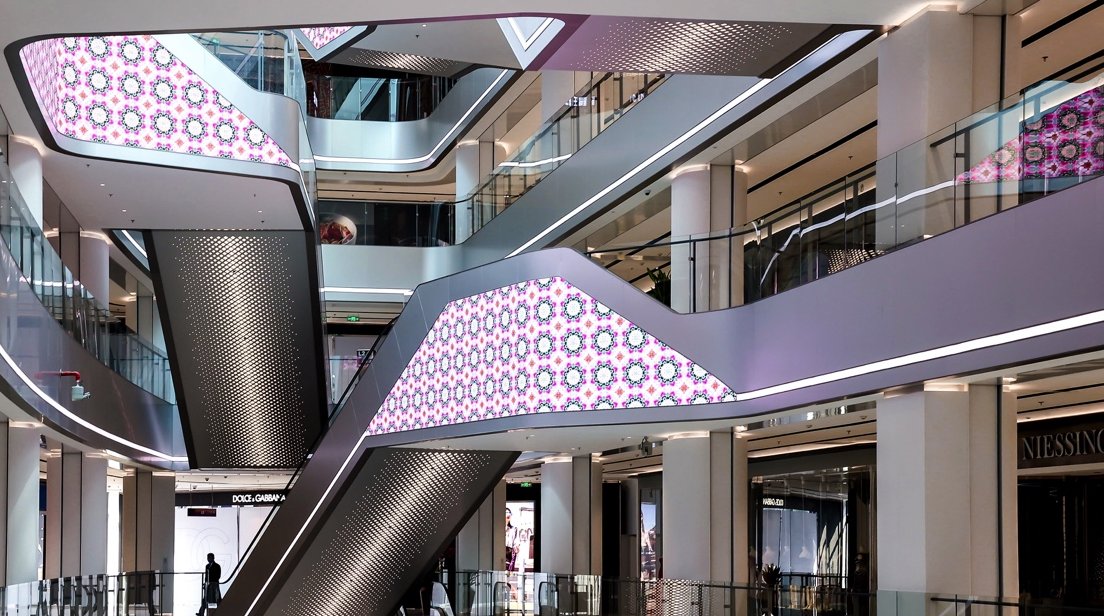 vivi|中信泰富广场焕新回归，汇聚新奢潮品首店，打造南京西路商圈新地标