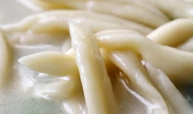 食用盐|秋天,饺子面条靠边站,给家人做此面食,汤鲜美味还筋道,太香了