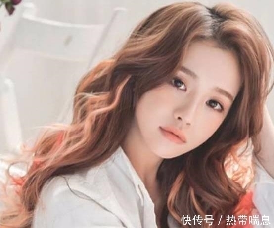 动人|“大饼脸”女生的发型福利,脸型宽的女生再适合不过,美丽又动人