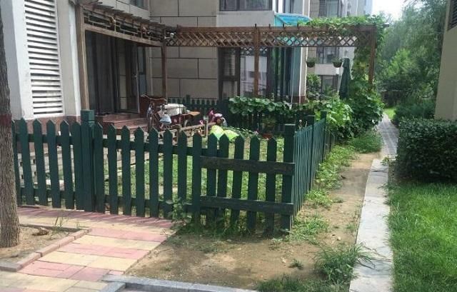 底楼|住过一楼以后，来说说为什么越来越多有钱人喜欢买一楼房子了