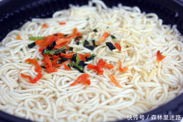 胃部|别再想吃面条养胃了“养胃高手”或是3种食物,胃不好的人多吃