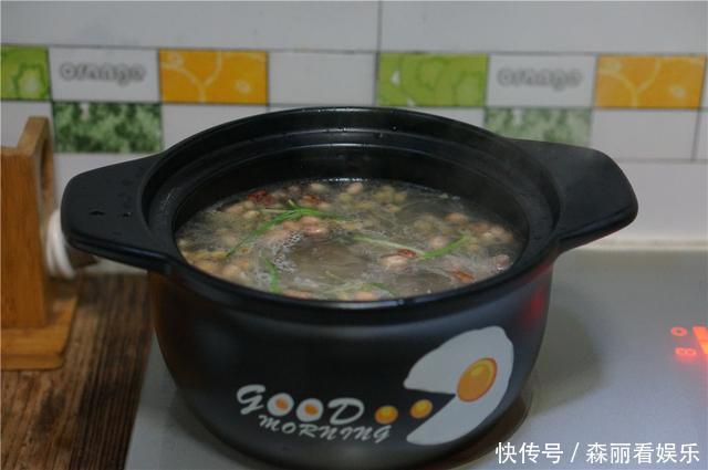 厨师|厨师经验花生炖猪蹄的1个小技巧,别直接炖,炒一炒才更香