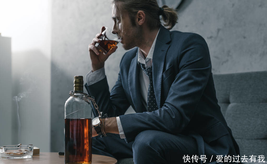  酒瘾|烟瘾和酒瘾，谁的伤害最大为了健康，应该先戒掉哪个