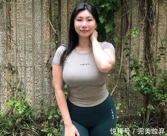 健身|141斤微胖女生,想要健身减肥,网友喊话身材正好不用减