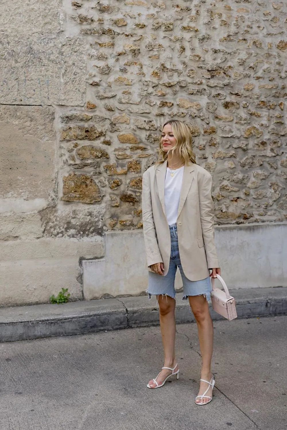 姐妹们|阔腿裤下岗了！“爹地裤”才是今夏潮流，真的太显瘦了