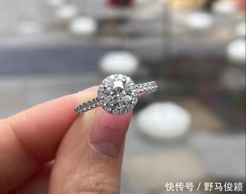 裸钻4c|50分的钻戒多少钱？裸钻4C、钻戒款式、珠宝品牌如何选择搭配