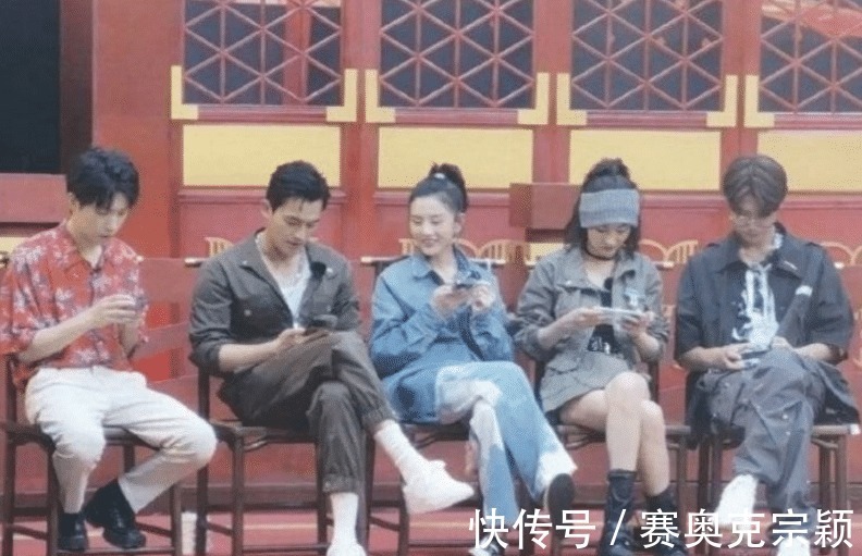 楊冪|錄制《密室大逃脫》后,楊冪入駐鵝廠新綜藝!節(jié)目形式太適合她了