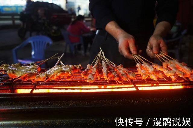 吃货|孕妇遛狗2小时未回，丈夫沿街地毯式搜索，找到后却装没看见