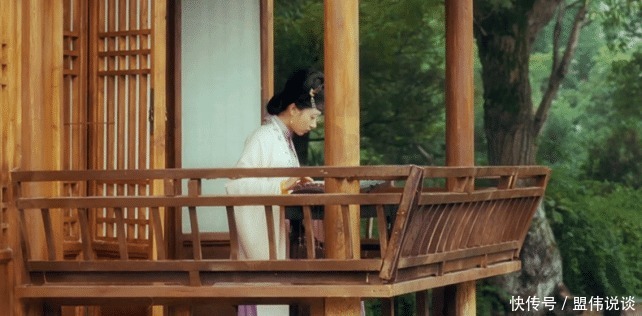 国家|两位千古奇女子,一个用笑灭亡了国家,另一个则用哭使帝国崩塌