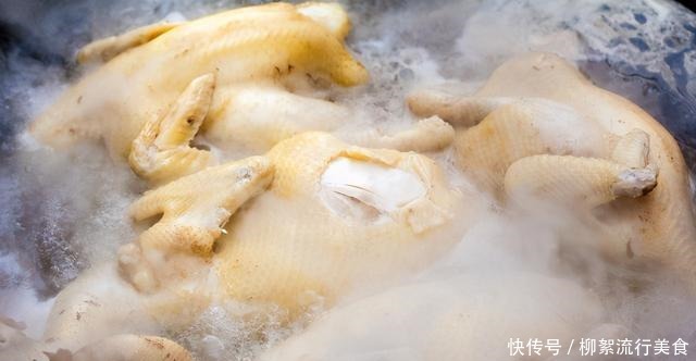 为什么饭店的鸡汤，又好喝又清澈除了时间和火候，原料才是重点