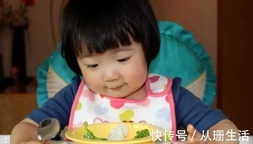 果汁|儿科医生:宝宝没过两岁,这几种辅食不要碰,越吃脾胃越差