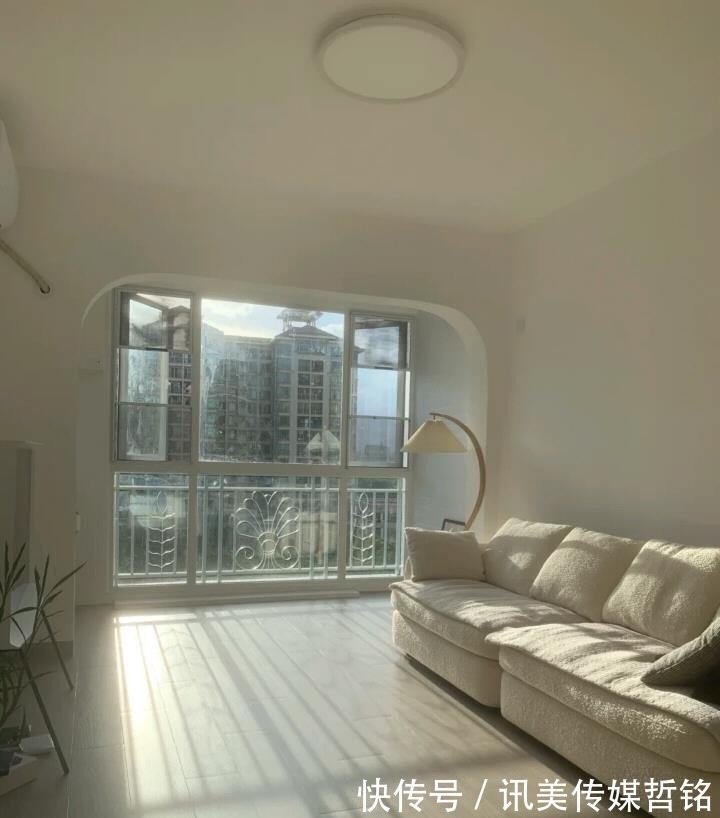 石膏线|业主的72㎡新家,“家徒四壁”却还坚持断舍离,越简单越舒适