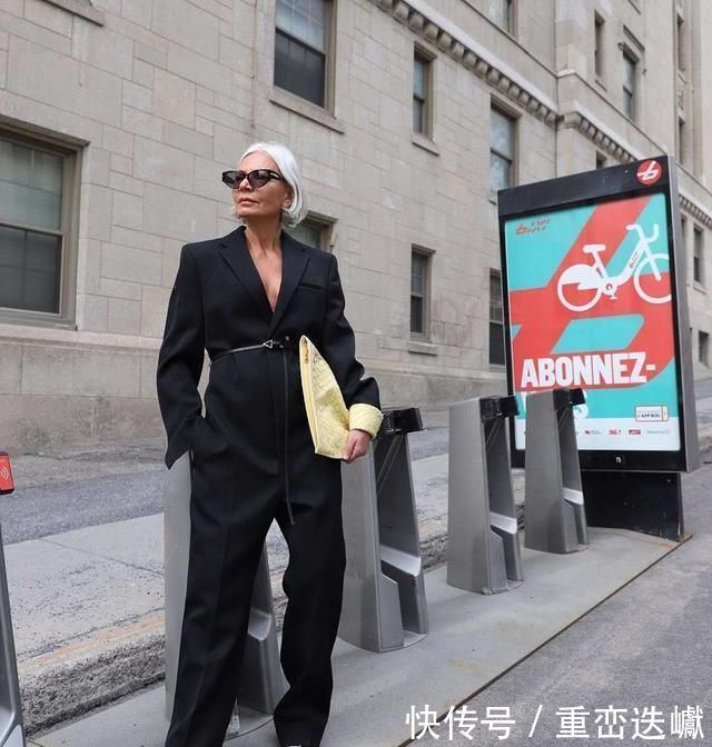 想要显年轻的中年女人,最实用的“减龄”形象打造,2招改头换面