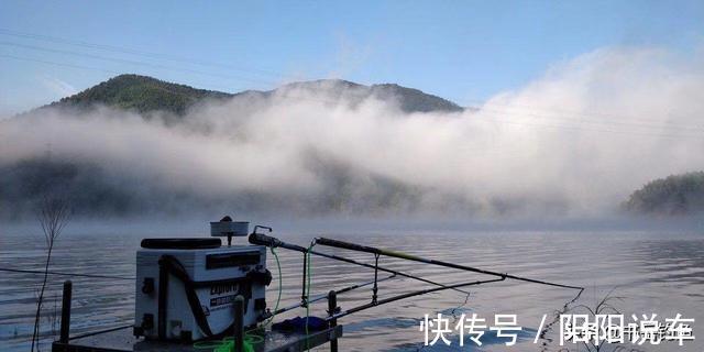 鲫鱼|蚯蚓饵料都不灵，夏钓鲫鱼只用米！钓鱼新手表示鲫鱼连竿也太容易