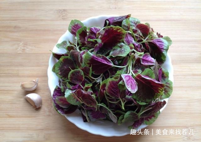 红苋菜|小暑过后,这菜被称为“金不换”,3元1把,清热解暑气,要常吃
