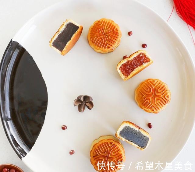 味美|最近囤了几款月饼，好吃味美还不贵，看着都流口水，没吃过要尝尝！