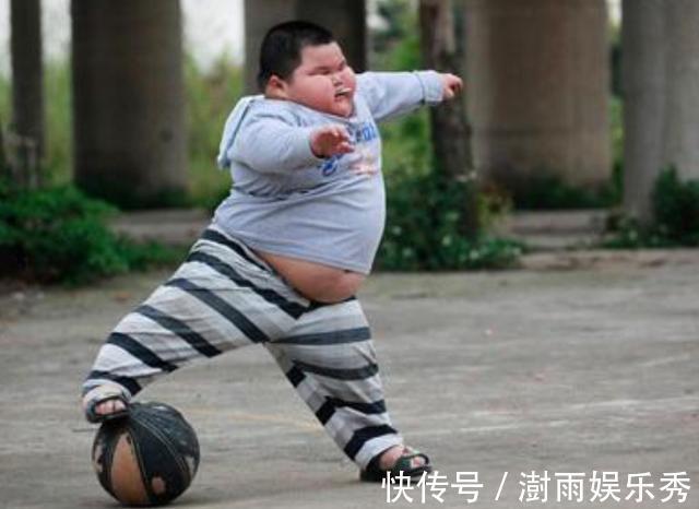 大脑|孙子“虎头虎脑”,奶奶见人就夸“好带”,医生看后连连摇头