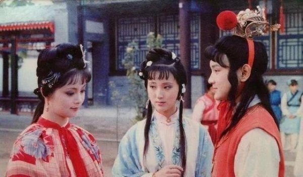 薛宝钗@如果你是男人,你愿意娶宝钗还是娶黛玉