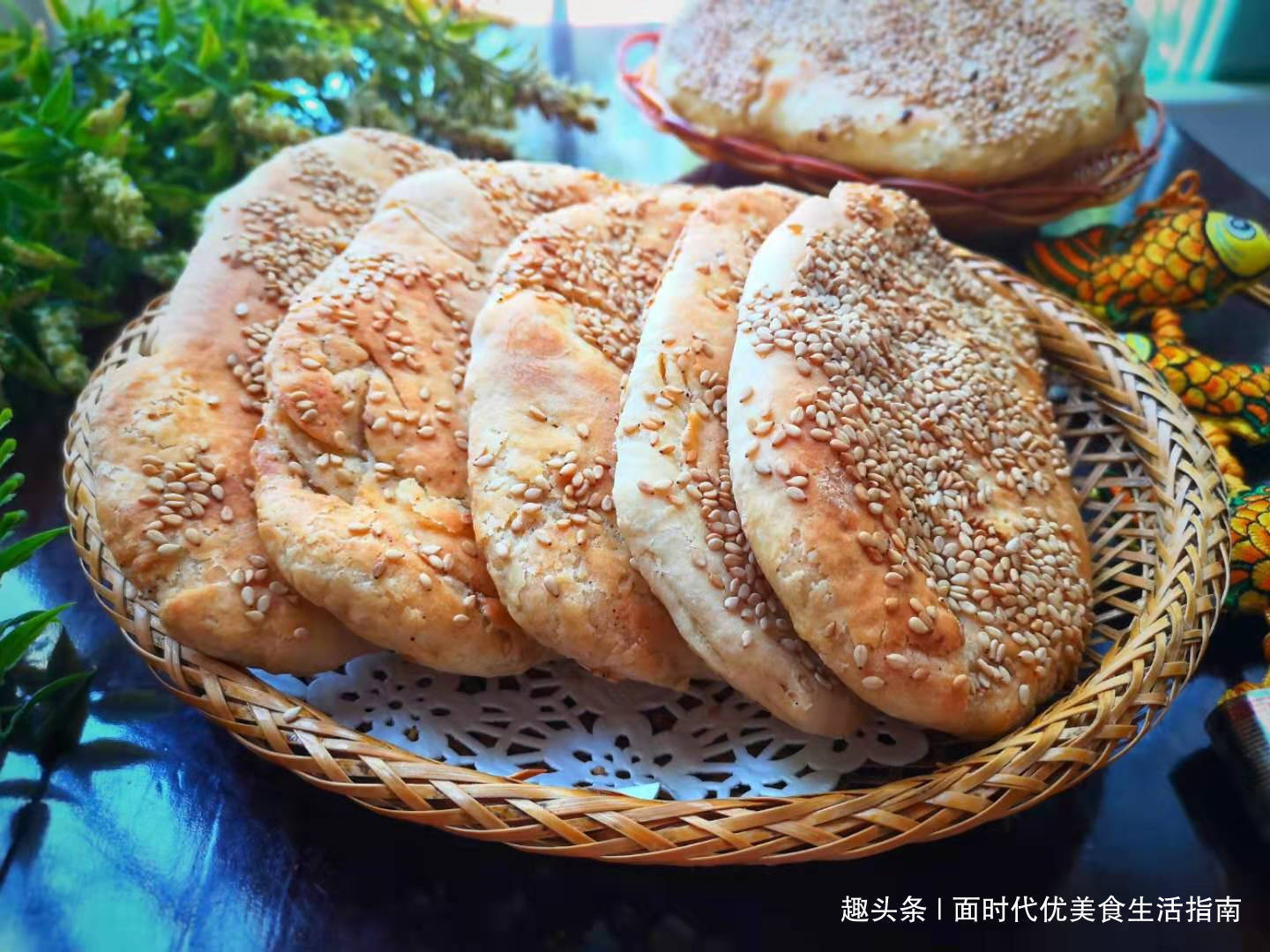 夏天孩子最馋这个饼,外酥里嫩,2块钱做一锅,放三天也不硬!