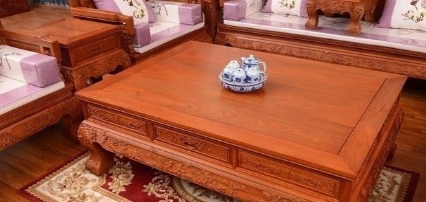 便宜货|花十几万买套红木家具,里面却用红砖填充的商家却问谁让你拆开的