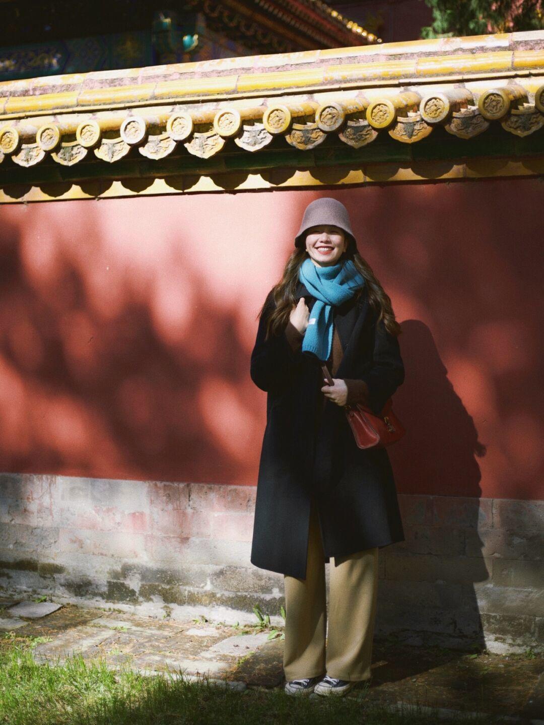 脖颈处|冬季围巾怎么搭才好看?掌握这4种方式,不光保暖还能提升气质感