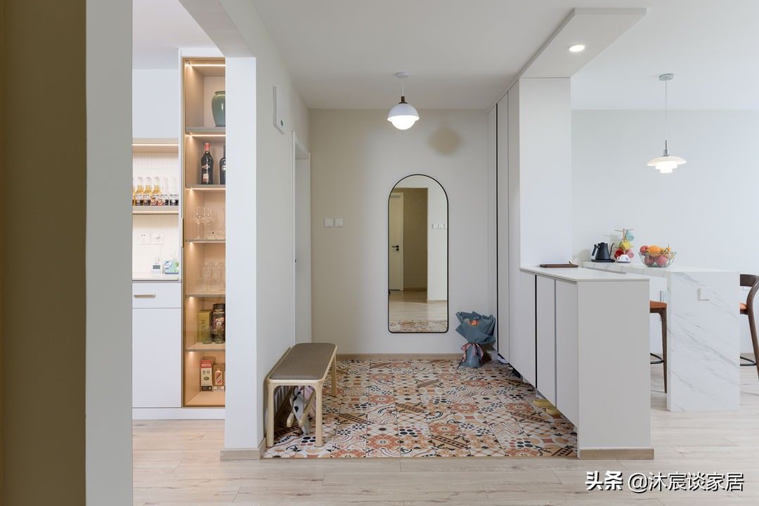 实用|她家不做吊顶也不做背景，不断给空间“减负”，真是越简单越好看