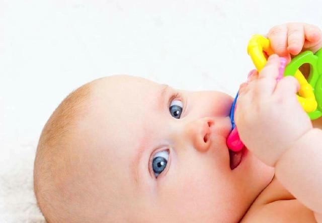 家长|睡觉前别对孩子做这3件事 会阻碍智力发育 家长别不在意