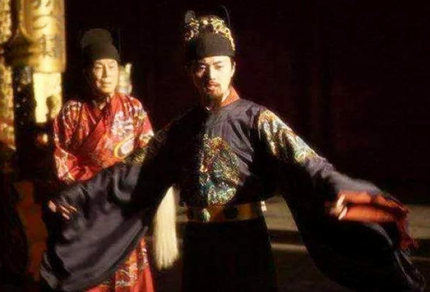 崇祯|明朝败亡，崇祯临终前写的六个字揭露真相