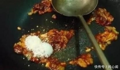 公公|婆婆把鸡蛋这样做,老公和公公都抢着吃,大酒店里都吃不到