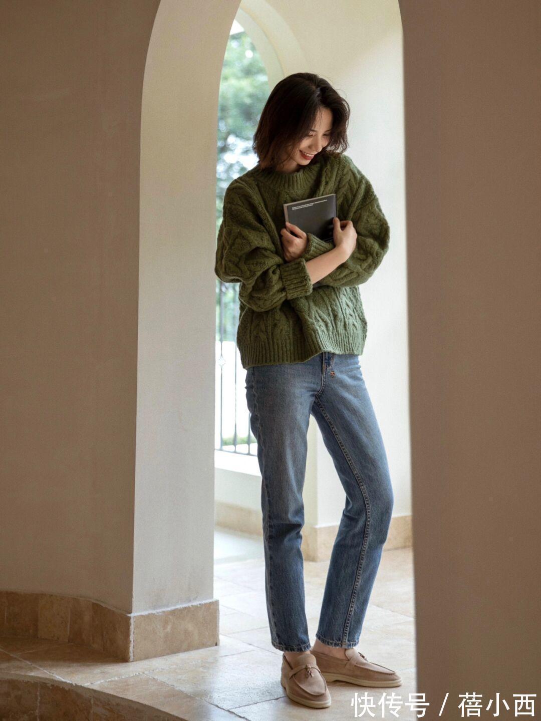针织开衫 针织衫穿出“奶奶辈”的感觉?来看这位博主的穿搭,全是实用干货