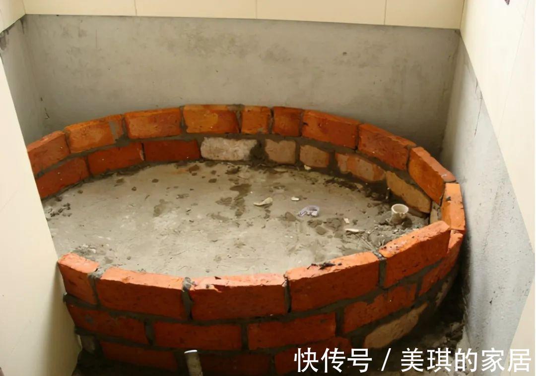 浴缸|老婆非要自己砌个浴缸,完工一看竟像大锅灶,给大伙看看