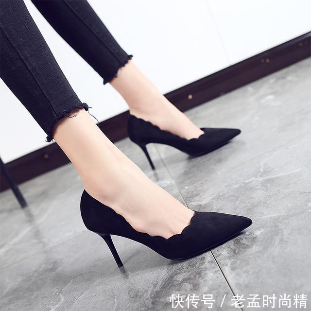 男人|尖头细跟高跟鞋对男人的杀伤力有多大?穿上它我居然秒懂了